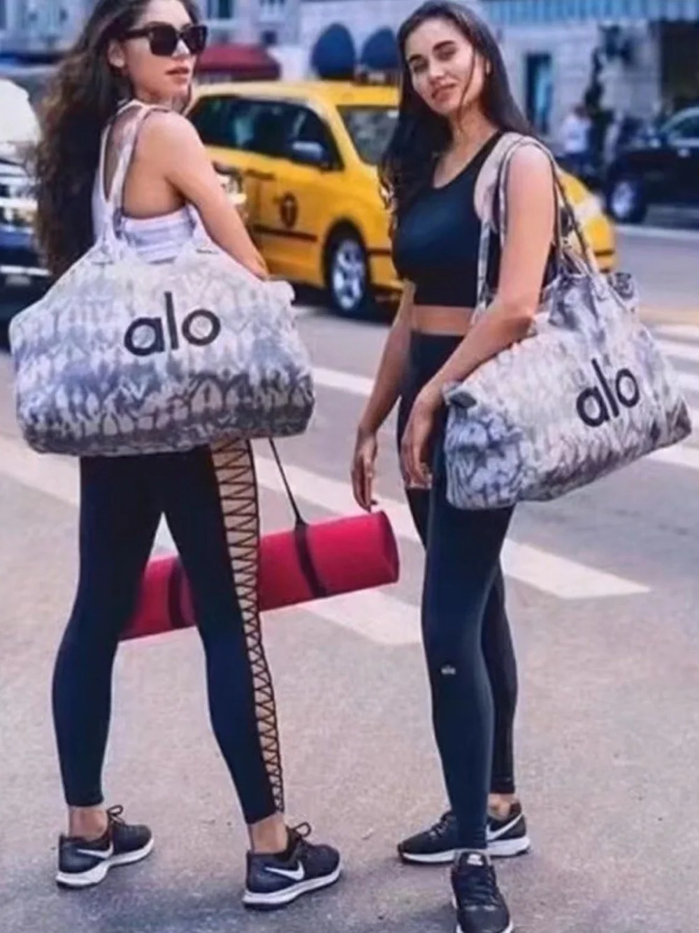 NWT Alo Yoga Grey Tie Dyed Shopper Tote